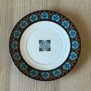 2/$10 Vera Bradley Brown and Blue Patterned Plate 6in